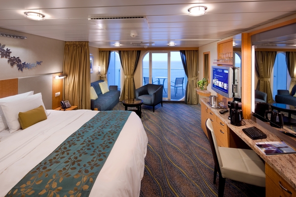 Royal Caribbean International Oasis of the seas accommodation Junior suite 1.jpg
